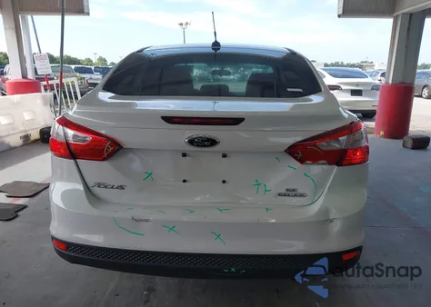 2013 Ford Focus Se z USA, uszkodzony, nr VIN 1FADP3F25DL220283